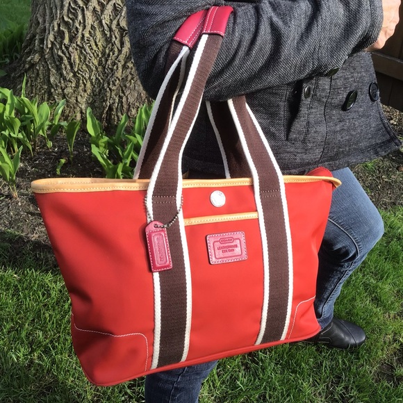 Coach Handbags - Coach Hampton Leatherware Tote